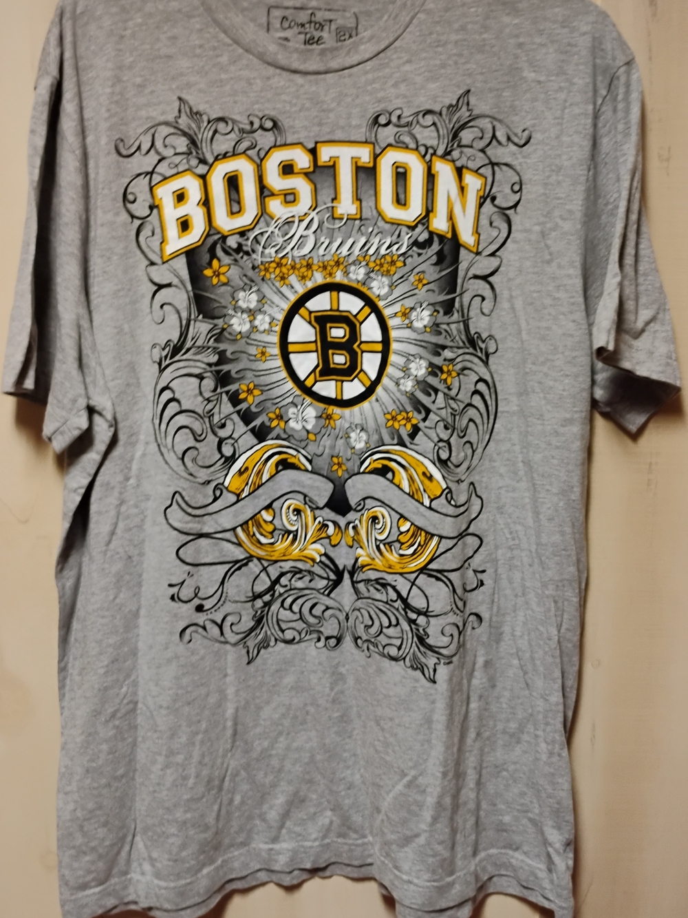 Boston Bruins Graphic Short-Sleeve Tee - Gray/Yellow